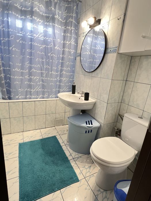 Închiriez Apartament