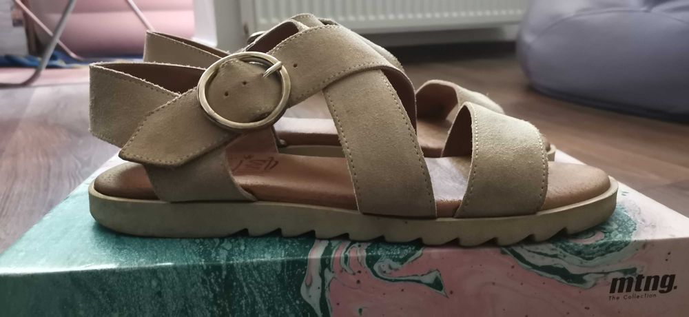 Sandale piele întoarsă MTNG marime 38