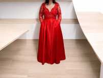 Rochie unică, realizată la comandă – nouă, nepurtată!