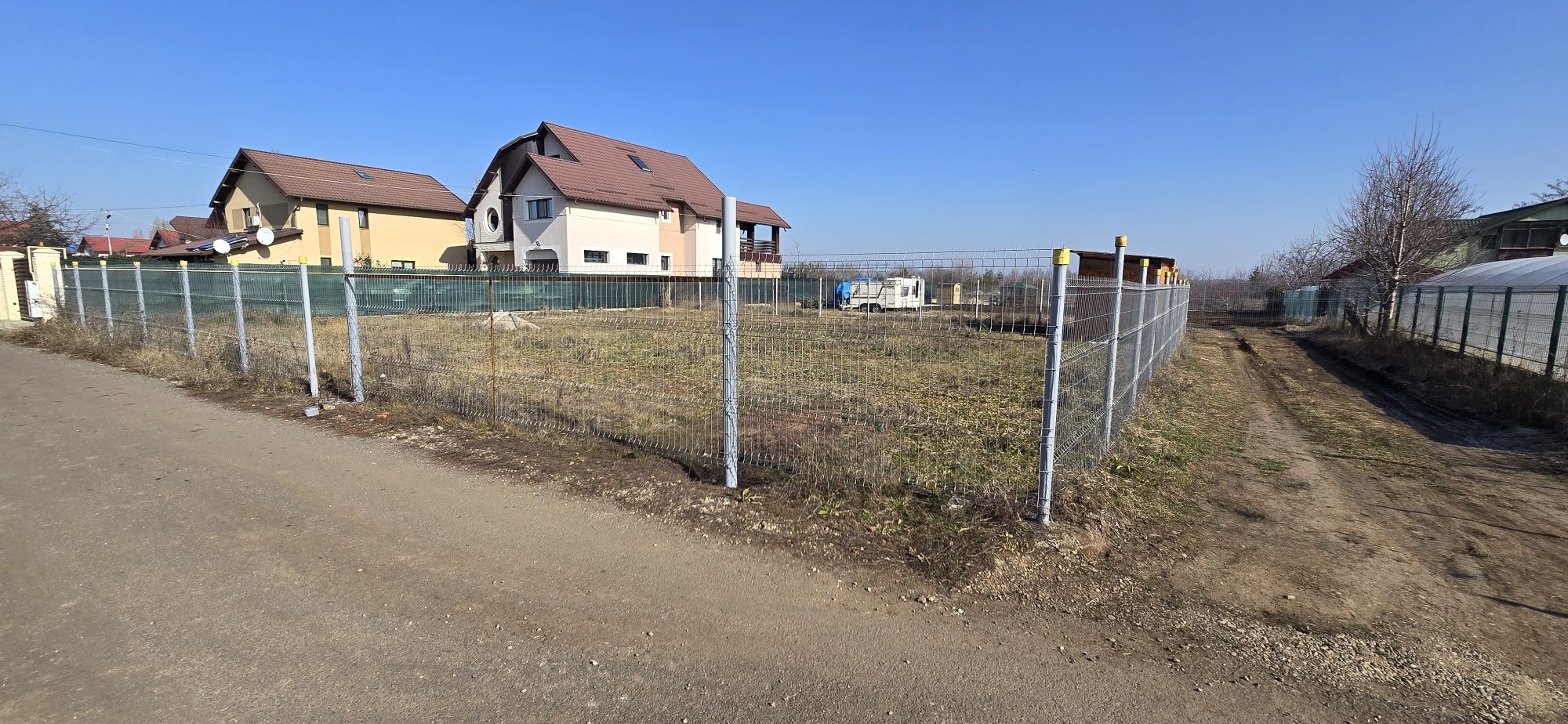 TEREN INTRAVILAN  581 m2 la 6 km de Ploiesti ( Aricesti Rahtivani)