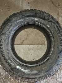 Vand 2 cauciucuri de iarna Matador 215/70 R15 C