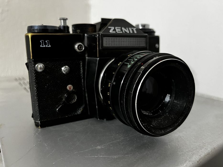 Продам пленочный фотоаппарат Зенит 11