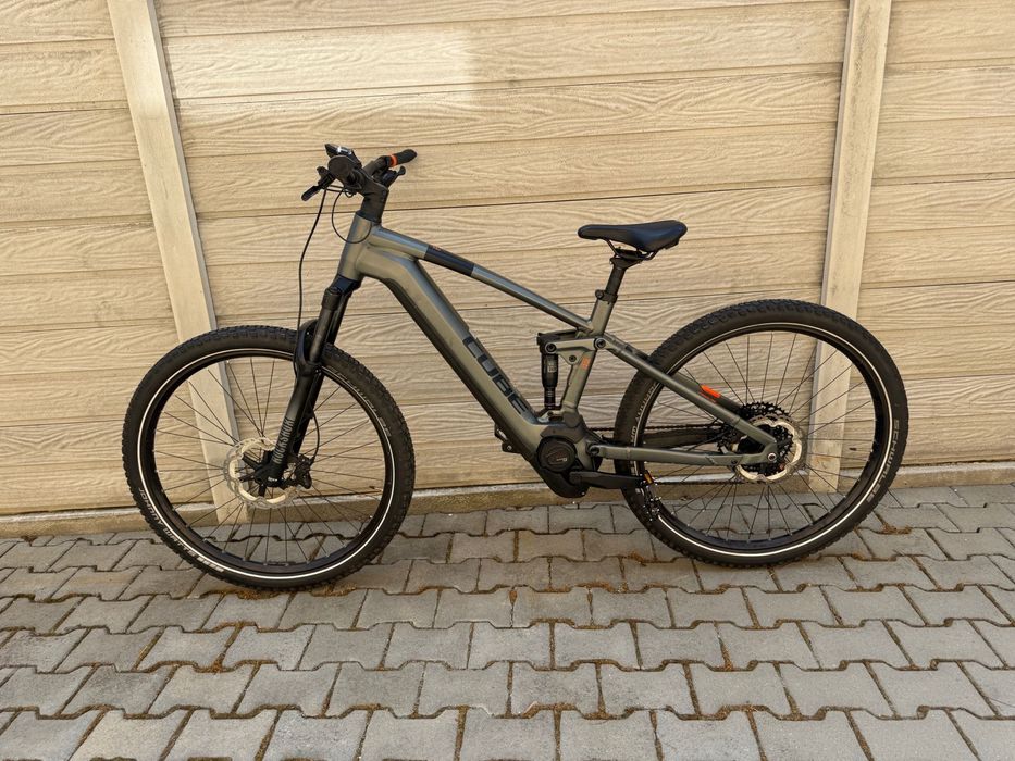 Cube Stereo Hybrid 120 smart full suspension 32/h