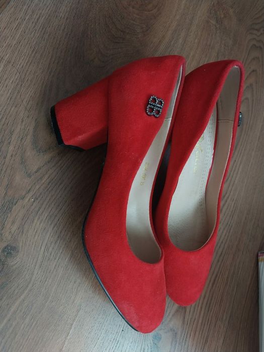 Кызыл замш туфли