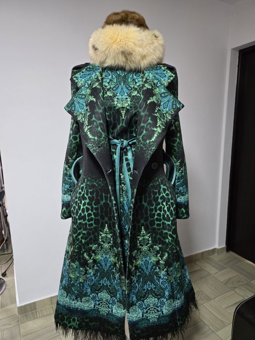 Rochie imprimeu animal print,cu pene,frumoasă și stilată în formă de A