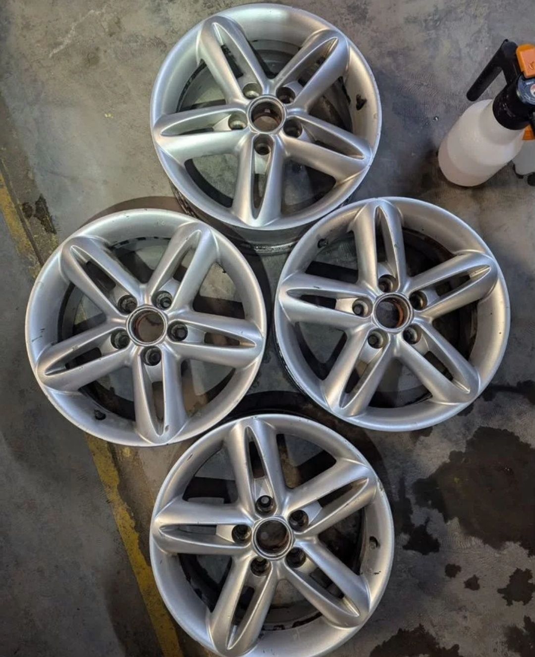 Продам оригинальные диски R16 5/112