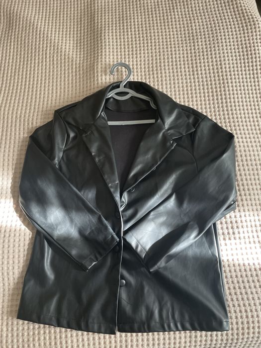 Продаю кожаную рубашку и топ