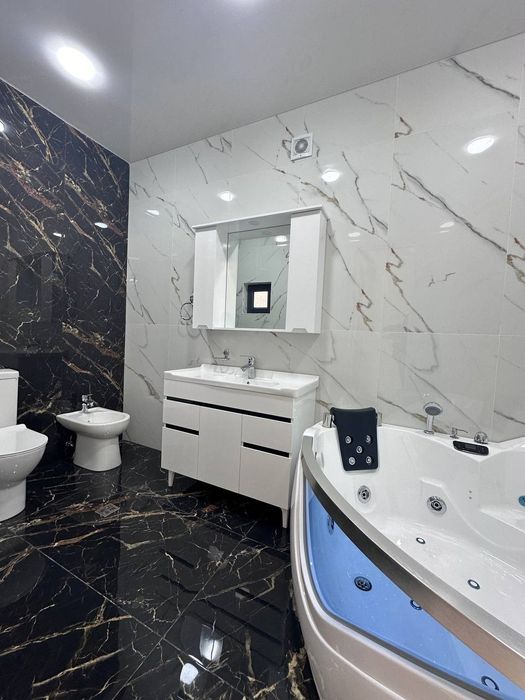 Якасарайский р-н дом 3 сотки 7 комнат 500.000$