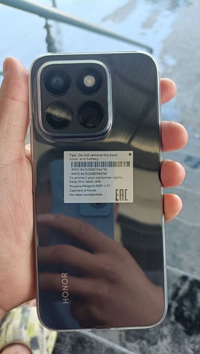 Honor x8c narxi kelishiladi.