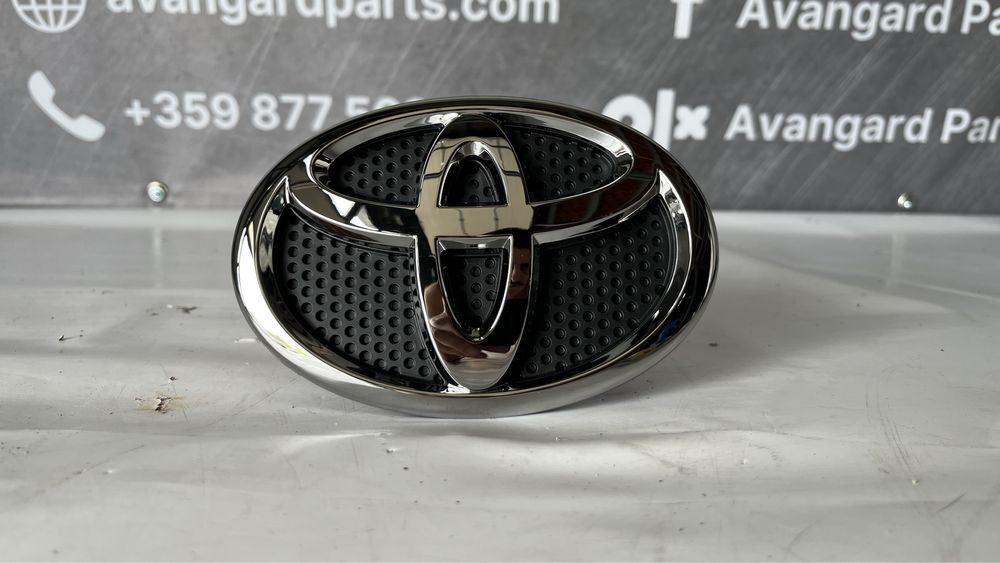 2 броя емблема Toyota Auris 2 (2012-2018)