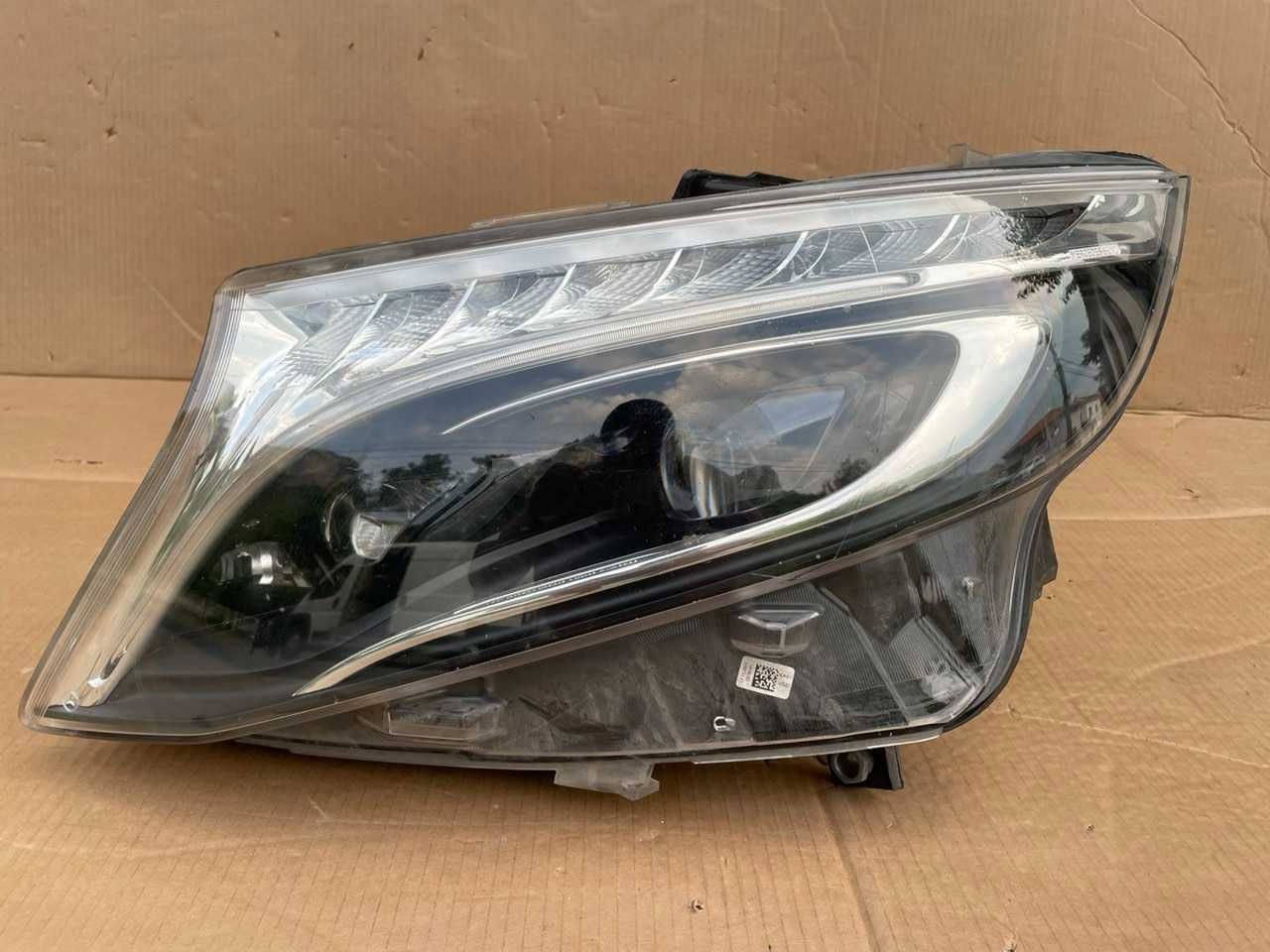 Фар Mercedes V-class/Vito W447 | LED - 2022