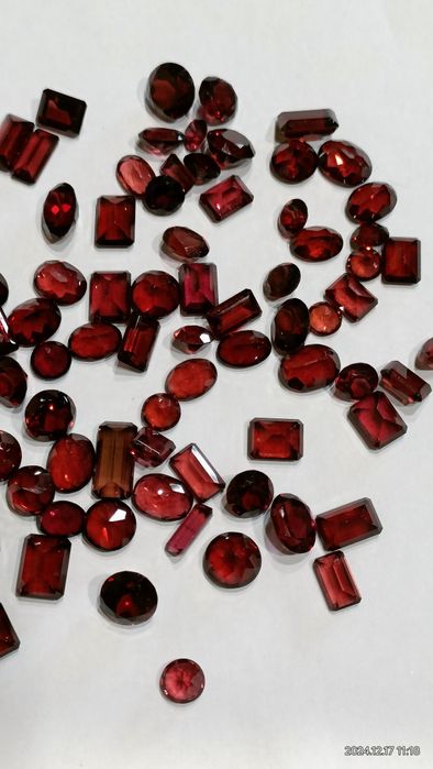 Vind granate Bohemia pentru bijuterii