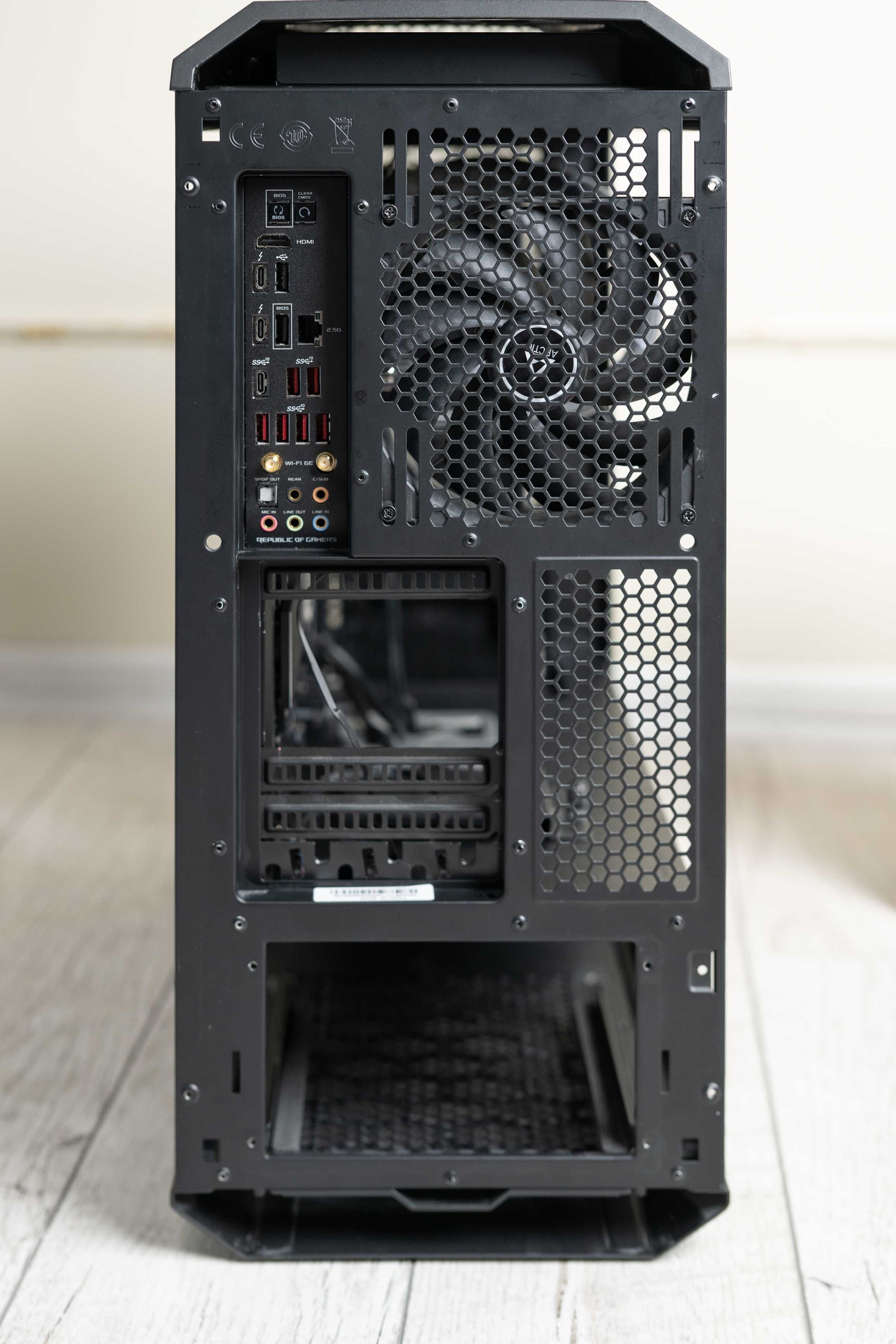 Asus Rog Maximus Hero Z690 + Intel 13900K Cooler Master