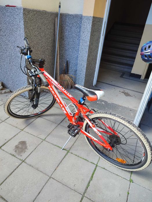Колело Shockblaze red 24 и каска Polisport