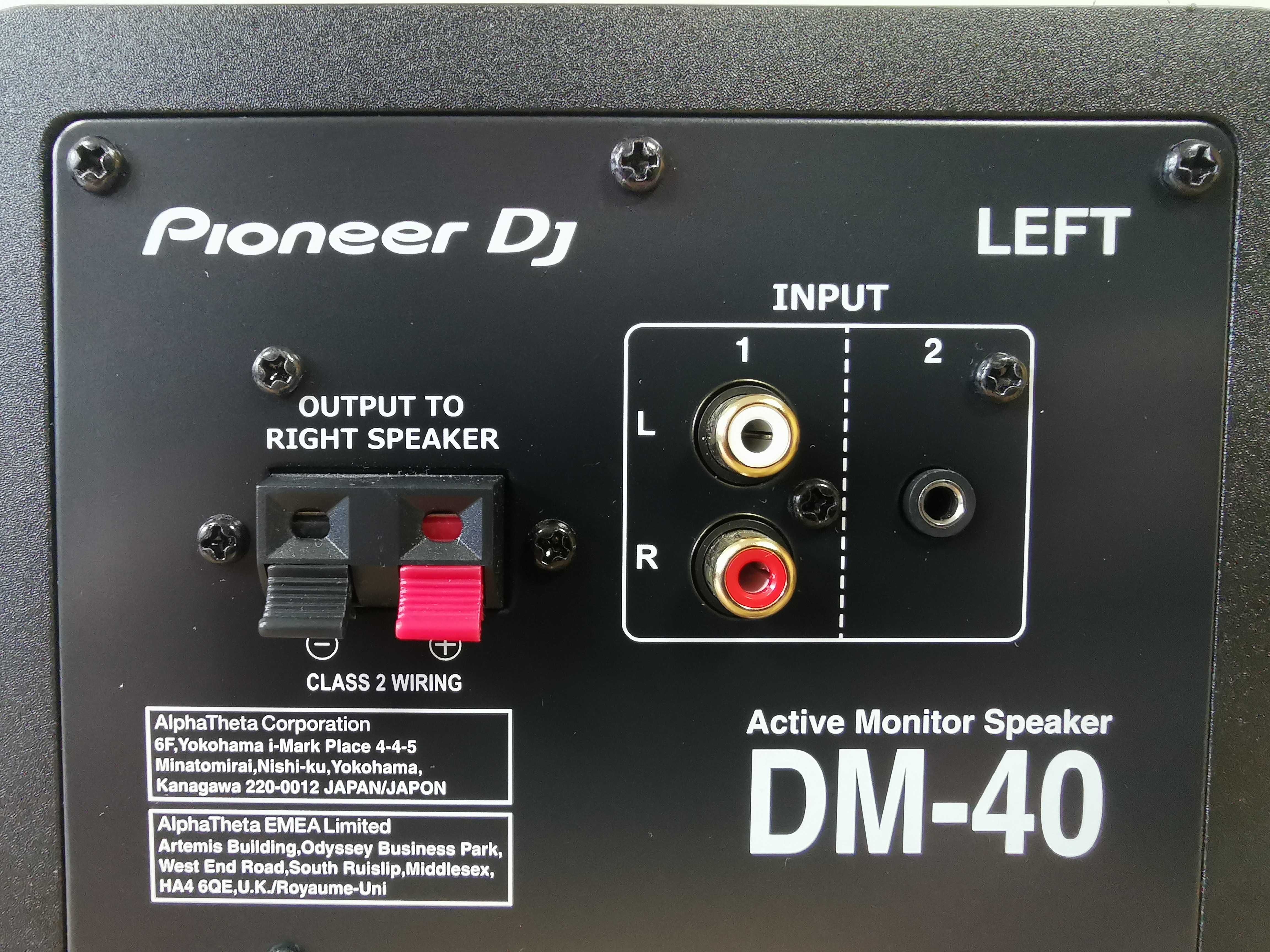 Pioneer DJ DM-40 2-лентови активни колони