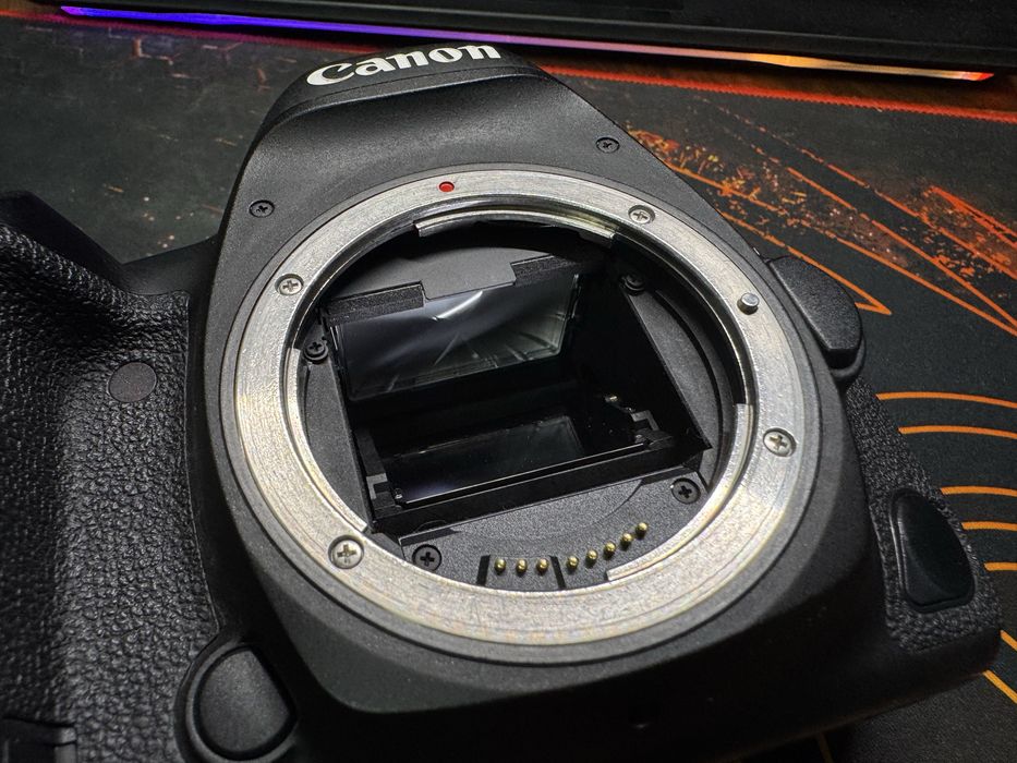 Vand body Canon 5d Mark 4