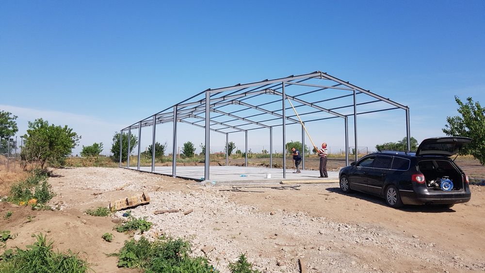 Executăm hale metalice din orice mărime dorește clientul