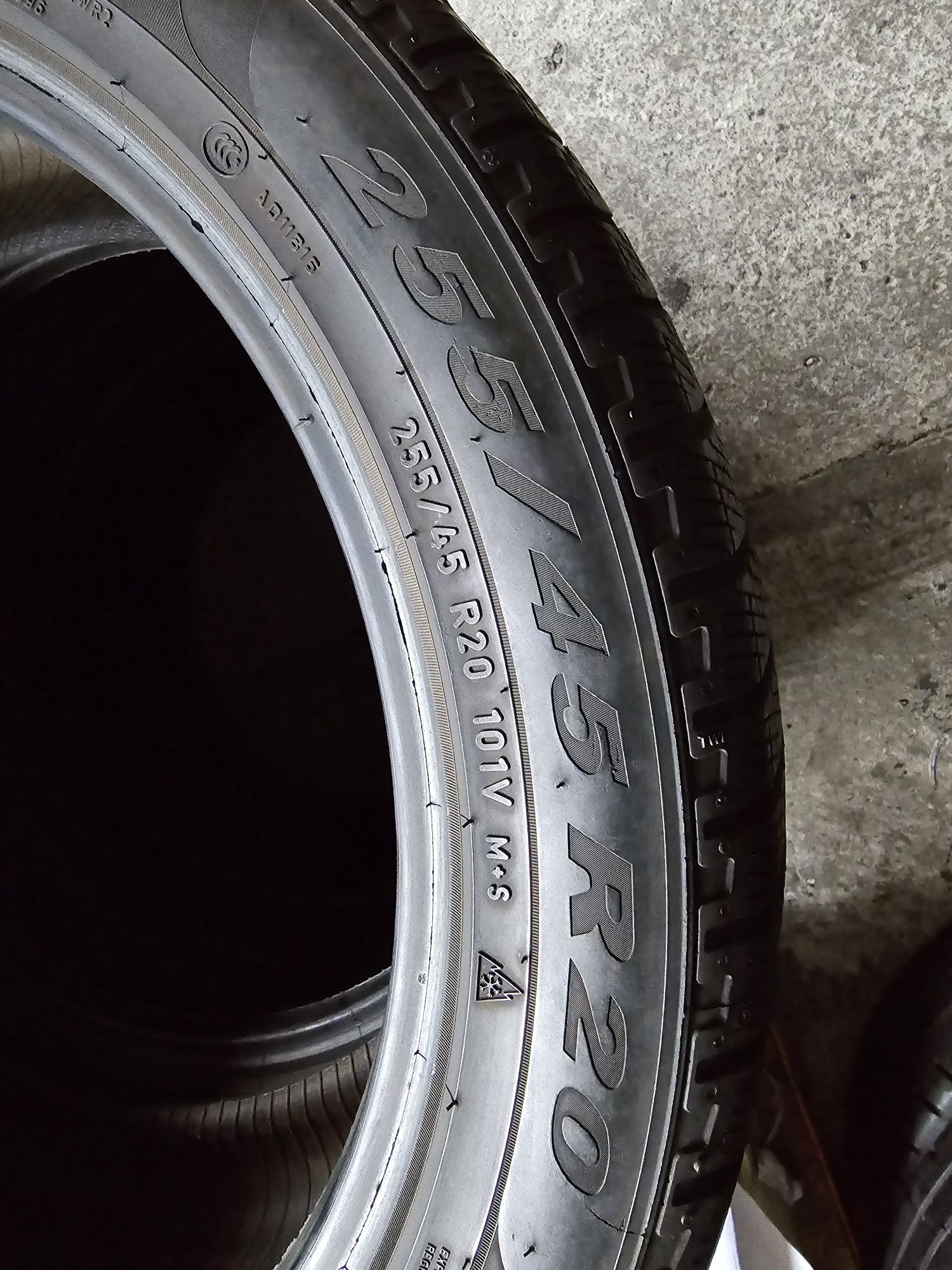 Pirelli 255/45 R20 101V MS iarnă