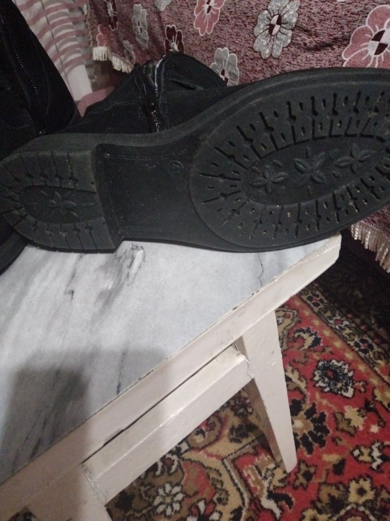 Сапожки зимние ,женские