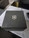Продавам часовник Victorinox Swiss Army Maverick Sport