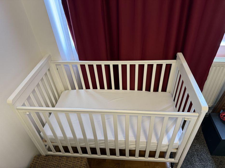 Patut bebe co-sleeping cu laterala culisanta total si roti Treppy