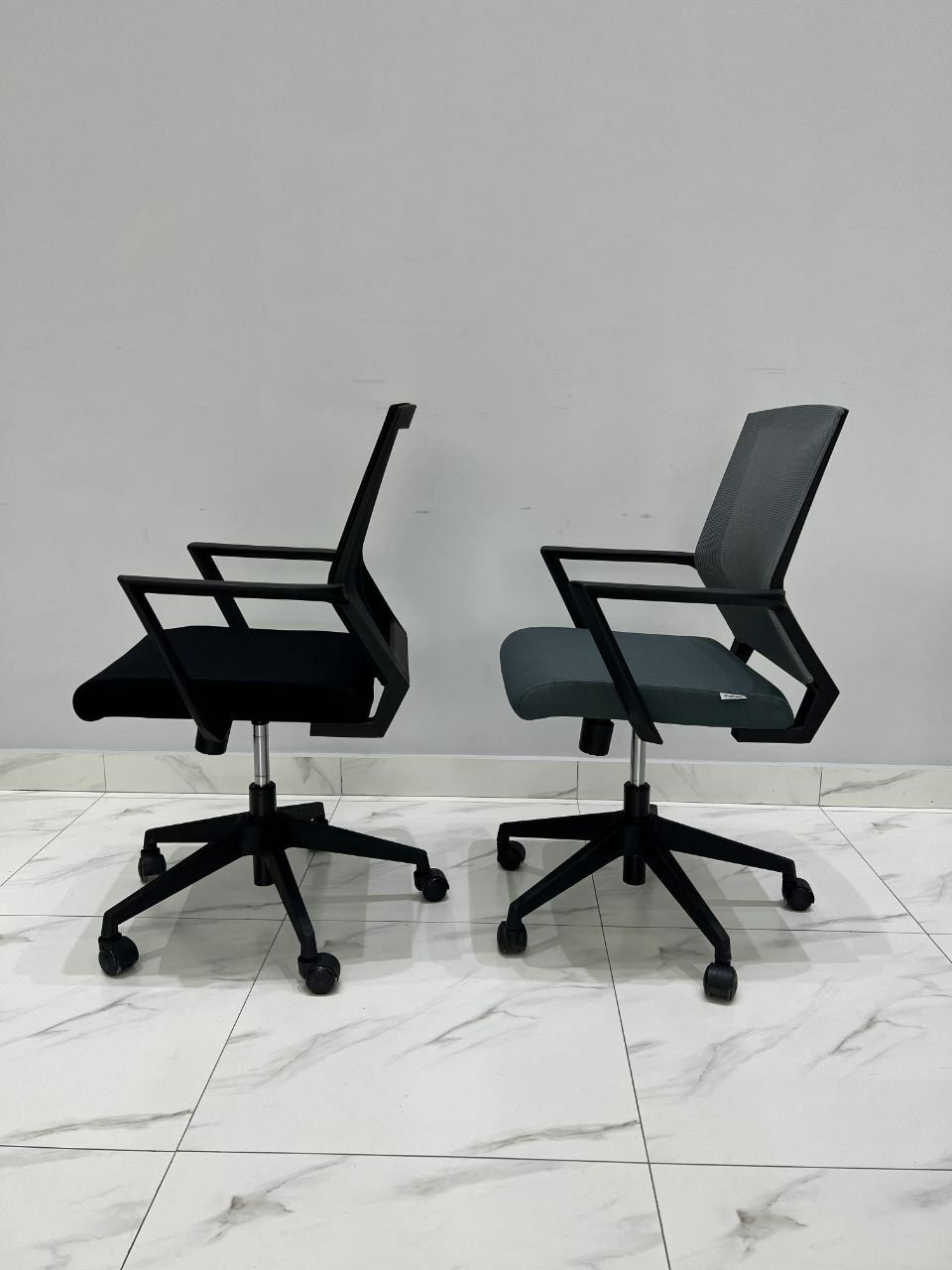 Офисное кресло модель 6033