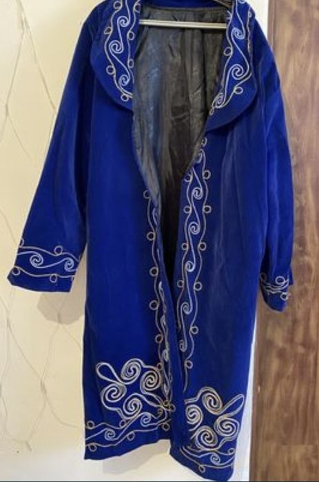 Новый  чапан  продам