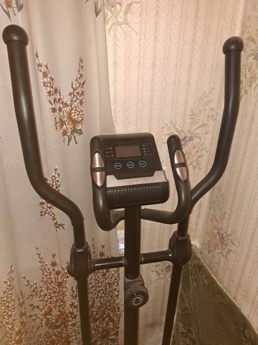 Эллиптический тренажер Power Gym E130