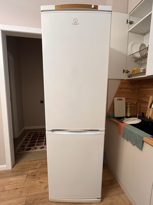 Холодильник INDESIT Б/У