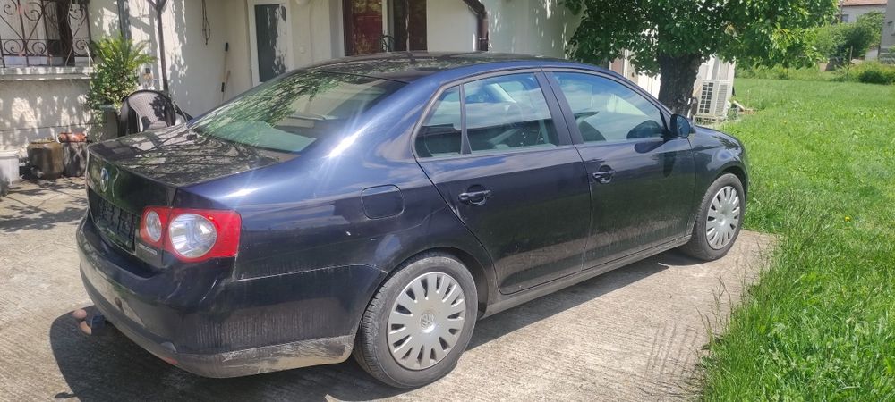 VW Jetta 1.9 tdi Blue Motion