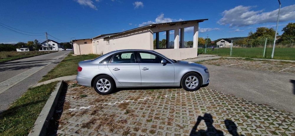 **Audi A4 B8** din 2011,