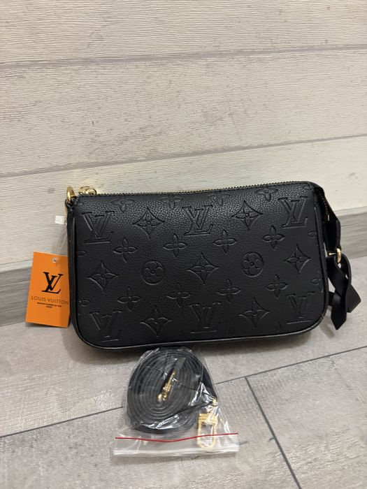 Черна чанта LV стил