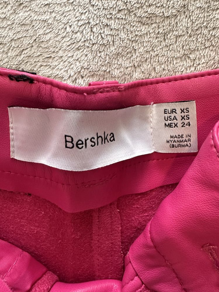 Дамски панталони - ZARA, Bershka, Stradivarius