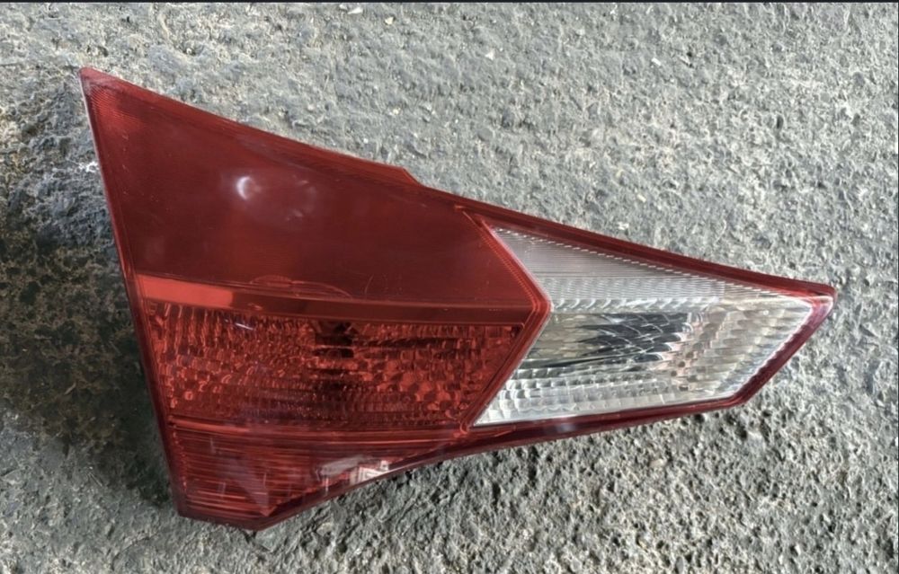 Toyota Rav4, 2013-2018 г., Ляв вътрешен стоп