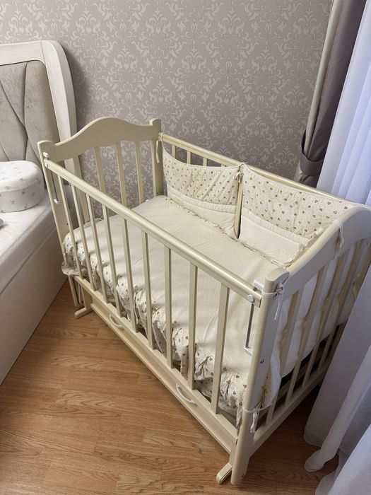 Кроватка маятник срочно