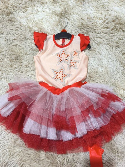 Нарядные платья для девочек