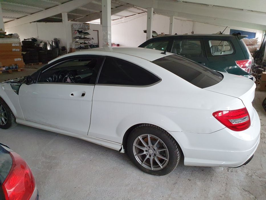 Dezmembrez Mercedes C klasse W204 W205 Coupe , 2013, haion, usi aripi