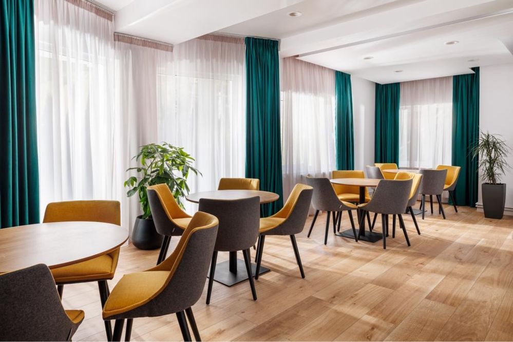 Proprietar,vand pensiune Moieciu de Sus,ciubar,sauna,designer,garantie
