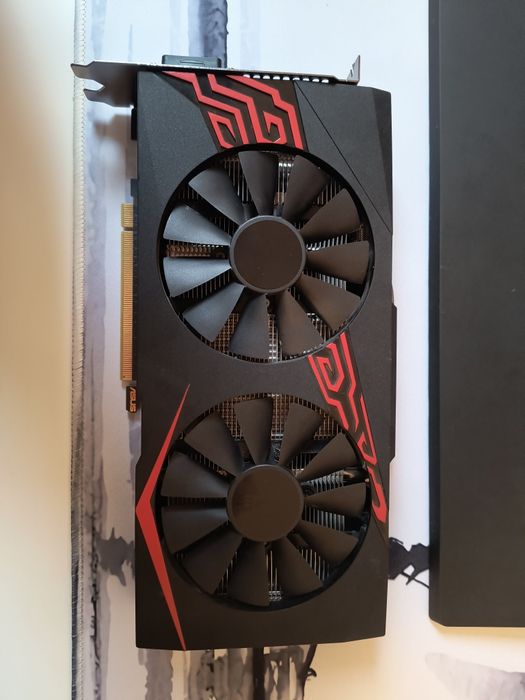 Vând placă video ASUS GTX 1060 6GB GDDR5, în stare foarte bună