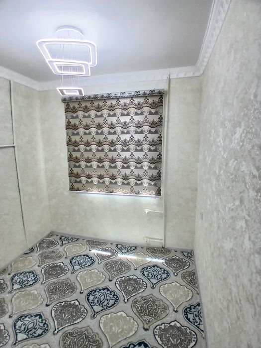 Qarshi shahridan 3 etaj 2 xona uy sotiladi