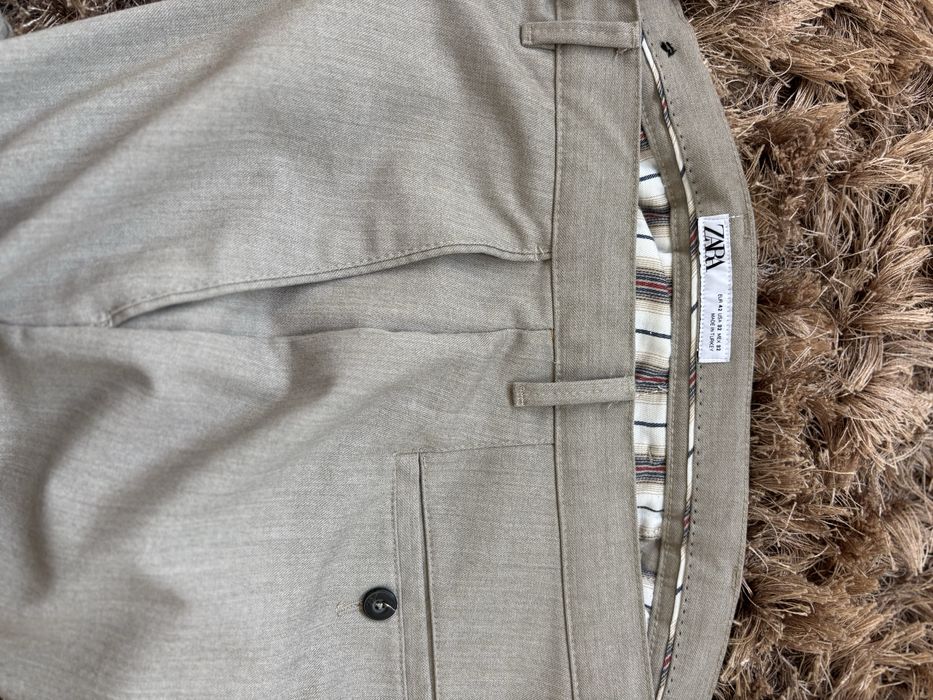 Pantaloni de bărbați crem – casual/smart-casual