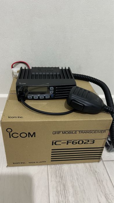 Автомобильная радиостанция ICOM