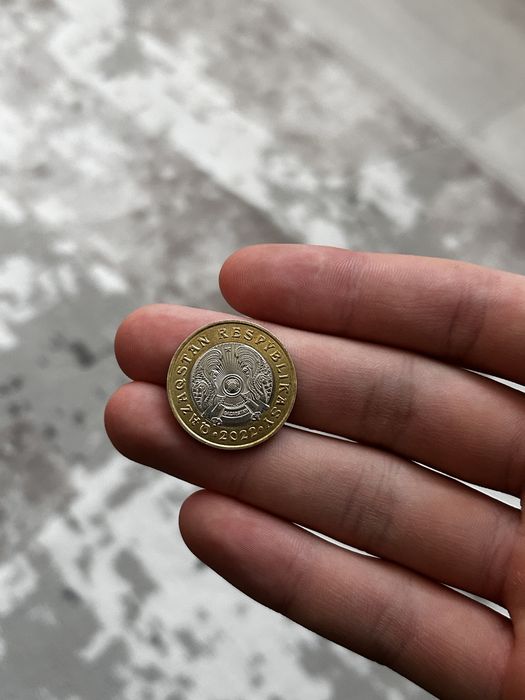 Редкая монета 100 тенге 2022 года