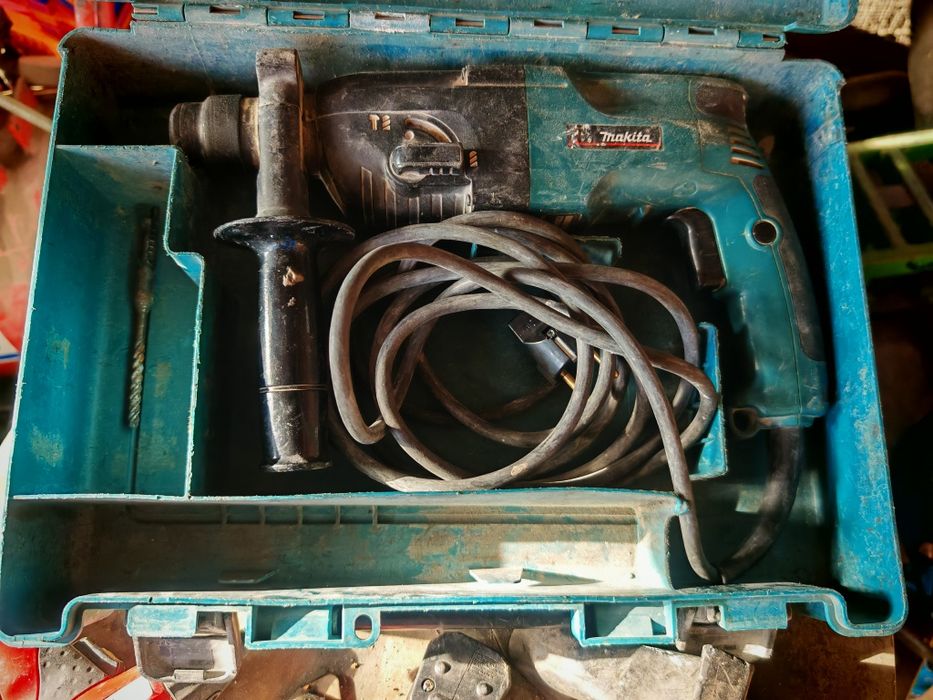 Перфоратор макита