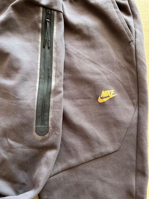 ОРИГИНАЛЕН Nike Tech Fleece