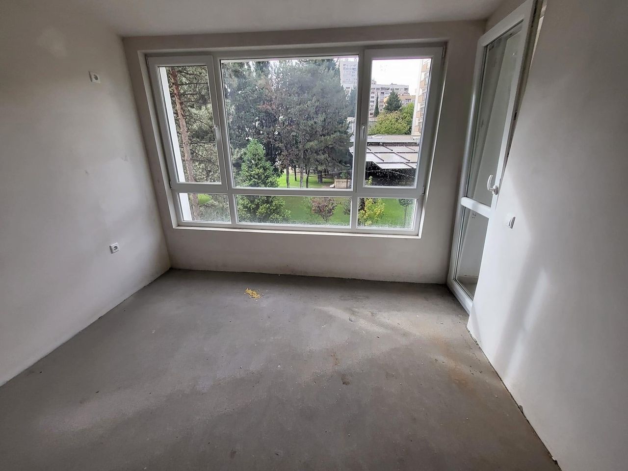 Продава се Тристаен апартамент в Стара Загора, Три чучура - север - 89 кв.м за 1057 €/кв.м - Снимка #5