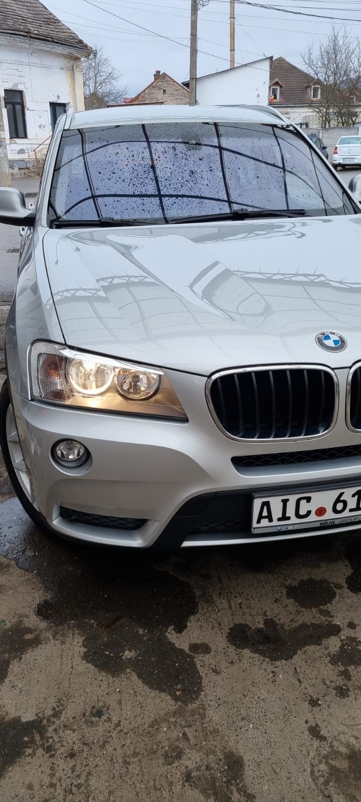 Vind BMW X3 2.0d xdrive.