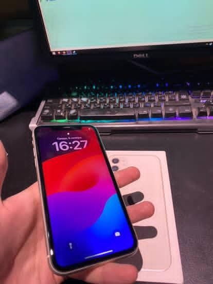 Продается Айфон 11