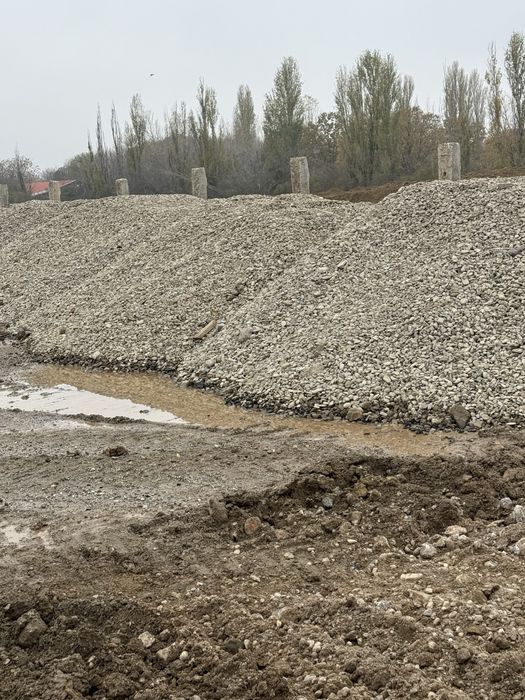 Pamant vegetal ,Chisai ,beton concasat ,piatra 16/32,balastru