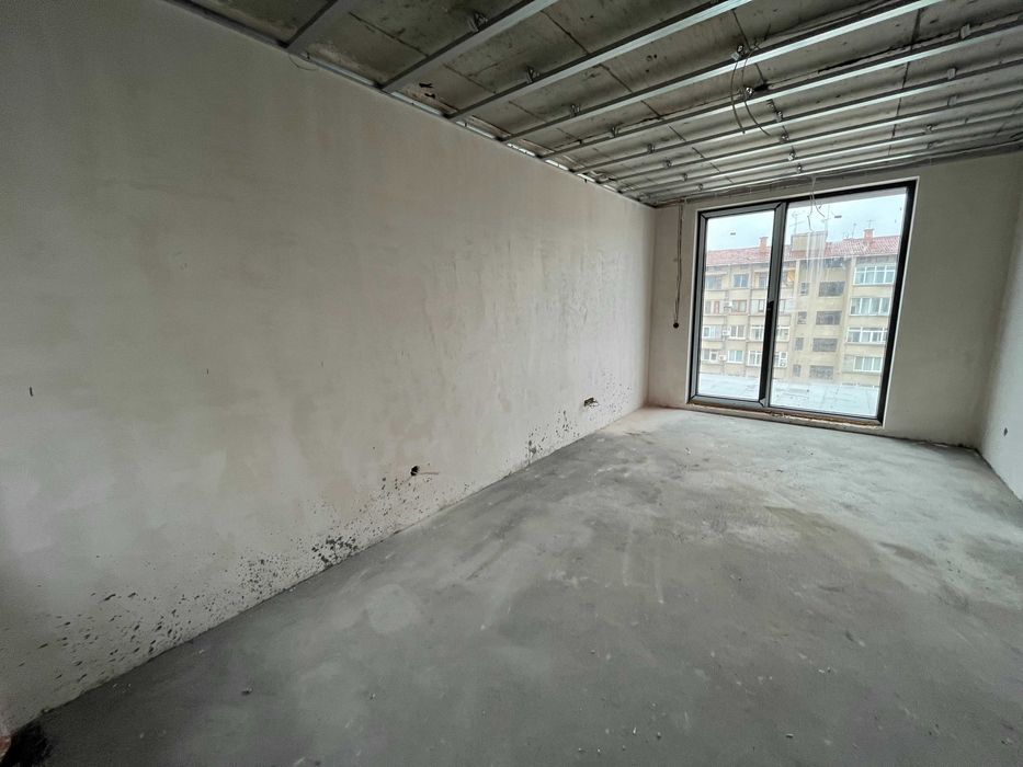 Продава се Многостаен апартамент в Казанлък - 338 кв.м за 1243 €/кв.м - Снимка #7